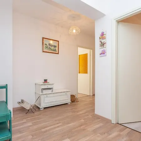 Toni I Duje Apartment Vodice