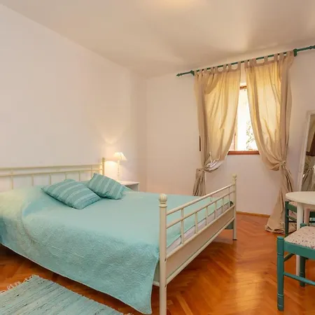 Toni I Duje Apartment Vodice