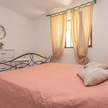 Toni I Duje Apartment Vodice